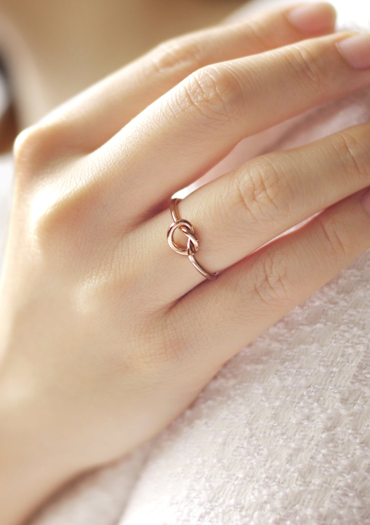Knot Ring Rose Gold Jewelry Online Kollidea 01